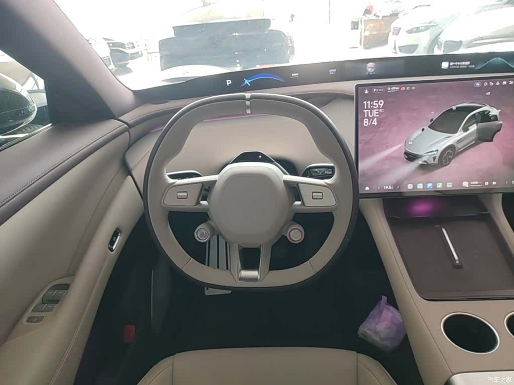 Xiaomi YU7, 2026 11