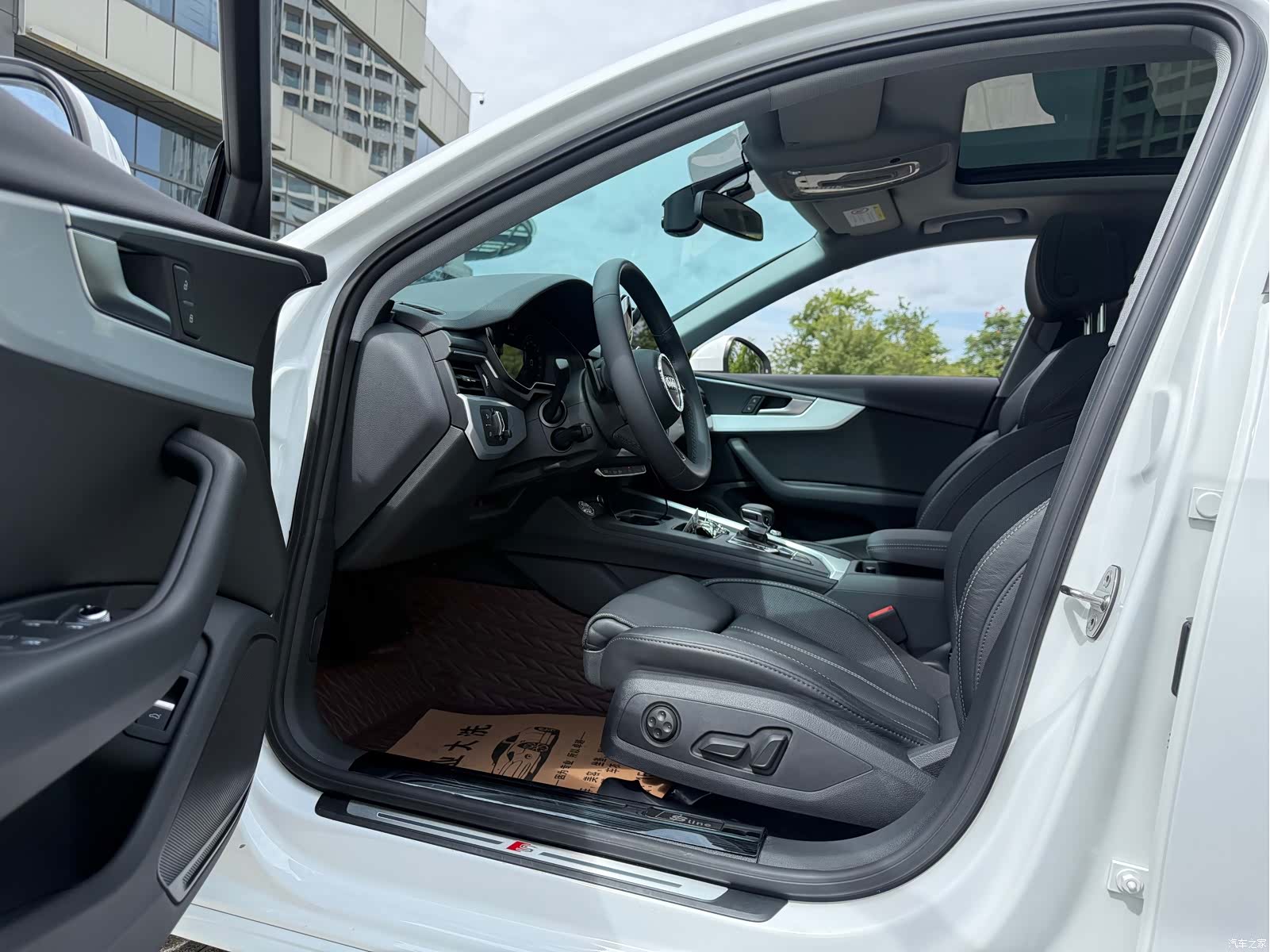 Audi A4L, 2022 4