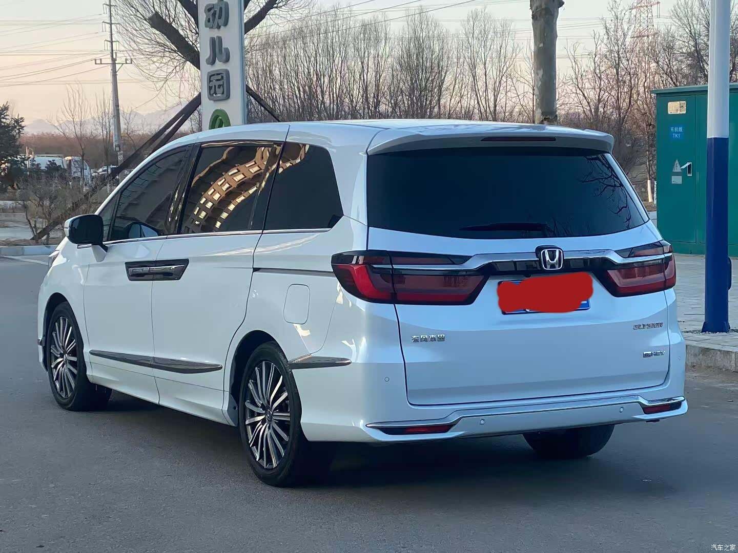 Honda Elysion, 2025 4