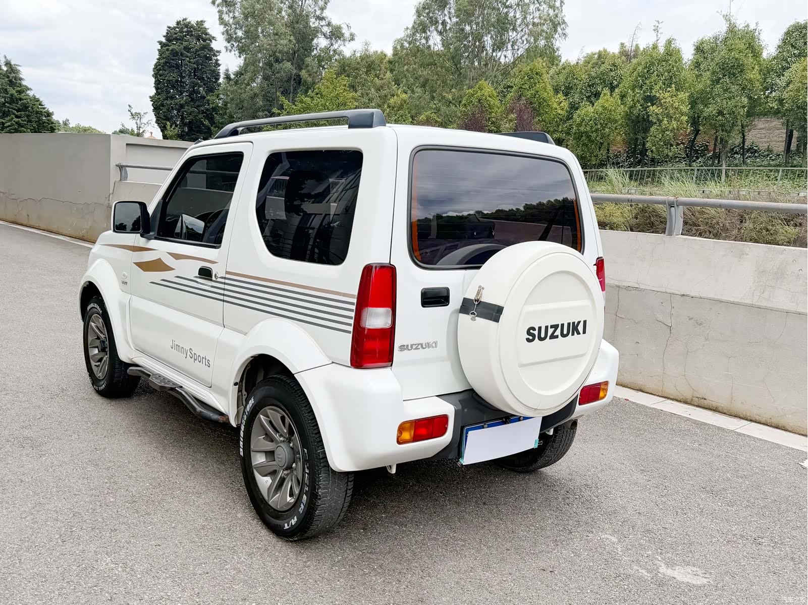 Suzuki 1.3, 2016 15