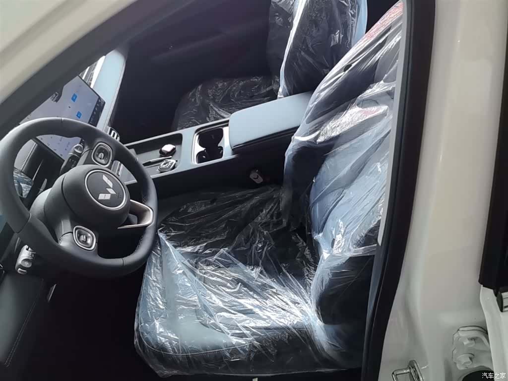Wuling Starlight, 2026 15