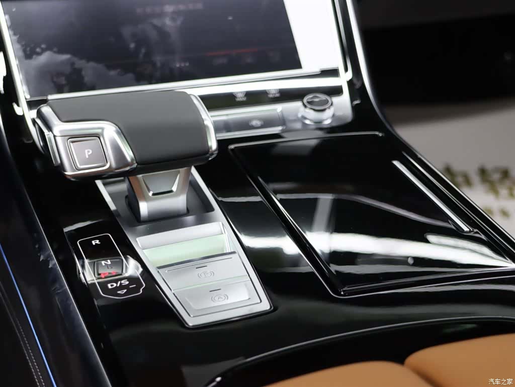 Audi A8L, 2026 16
