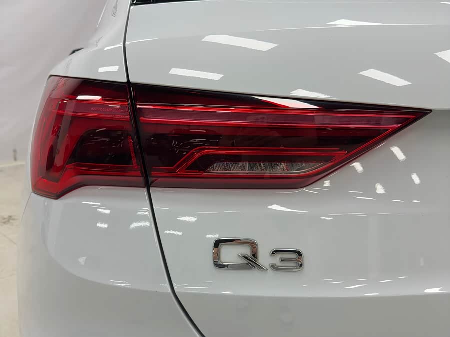 Audi Q3 2022, фото 9