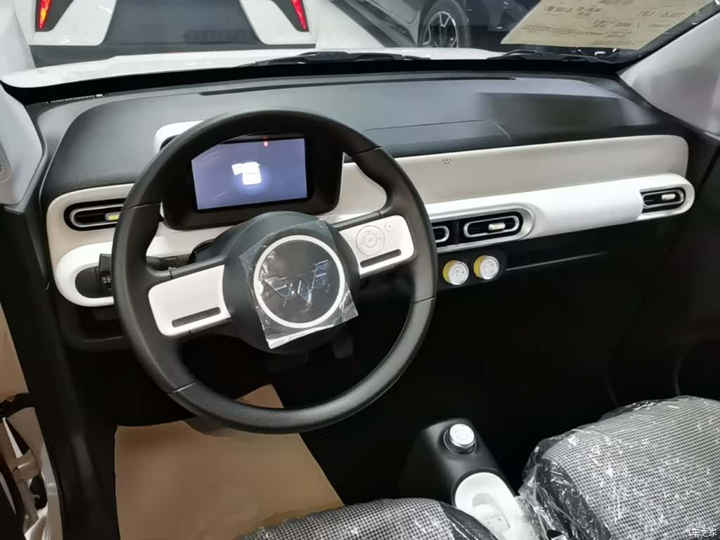 Wuling MINIEV, 2026 10