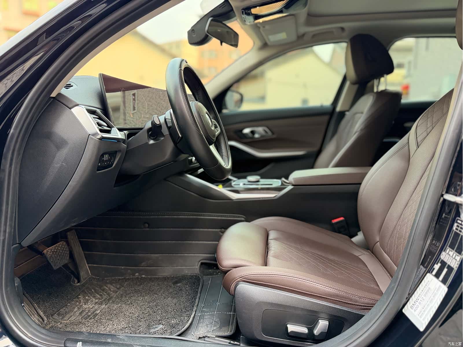 BMW 3 Series, 2023 7