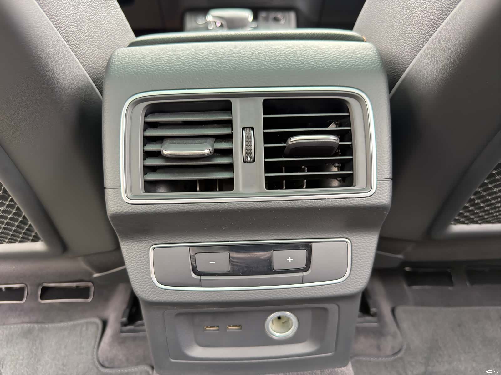 Audi Q5L, 2019 21