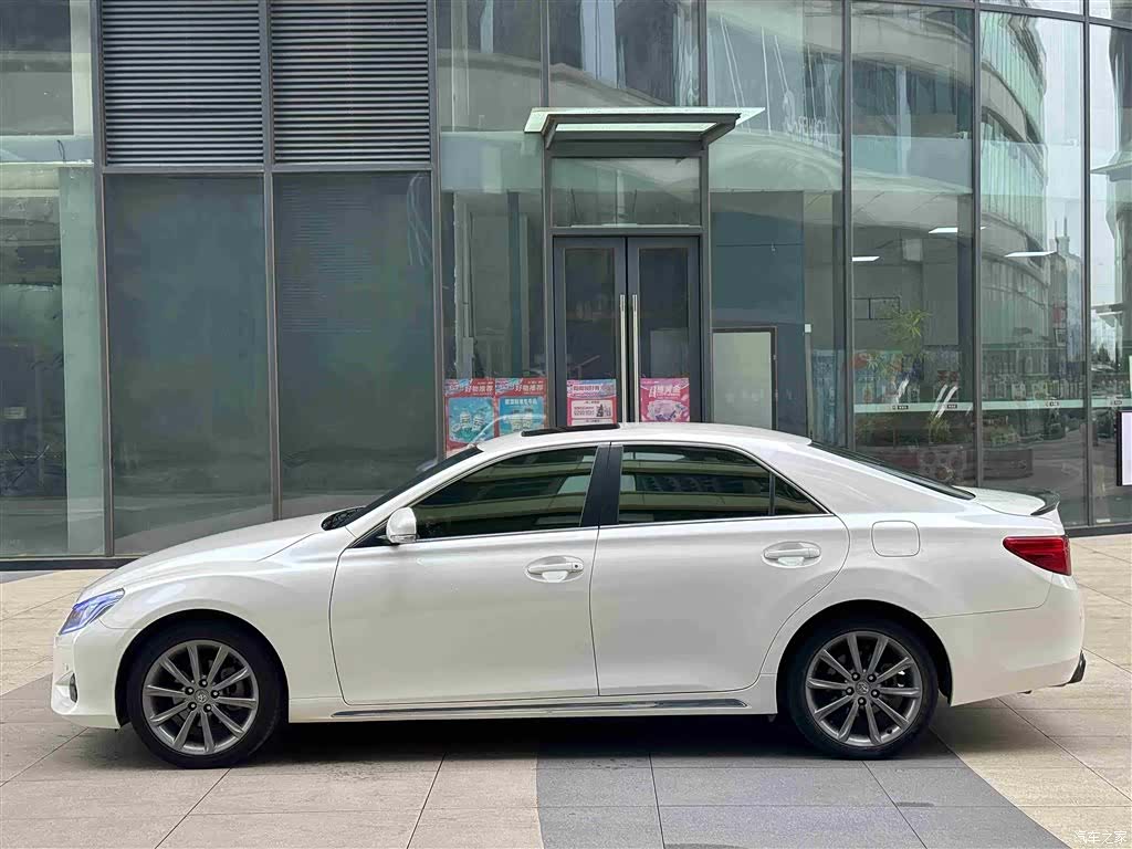 Toyota 2.5V, 2016 7