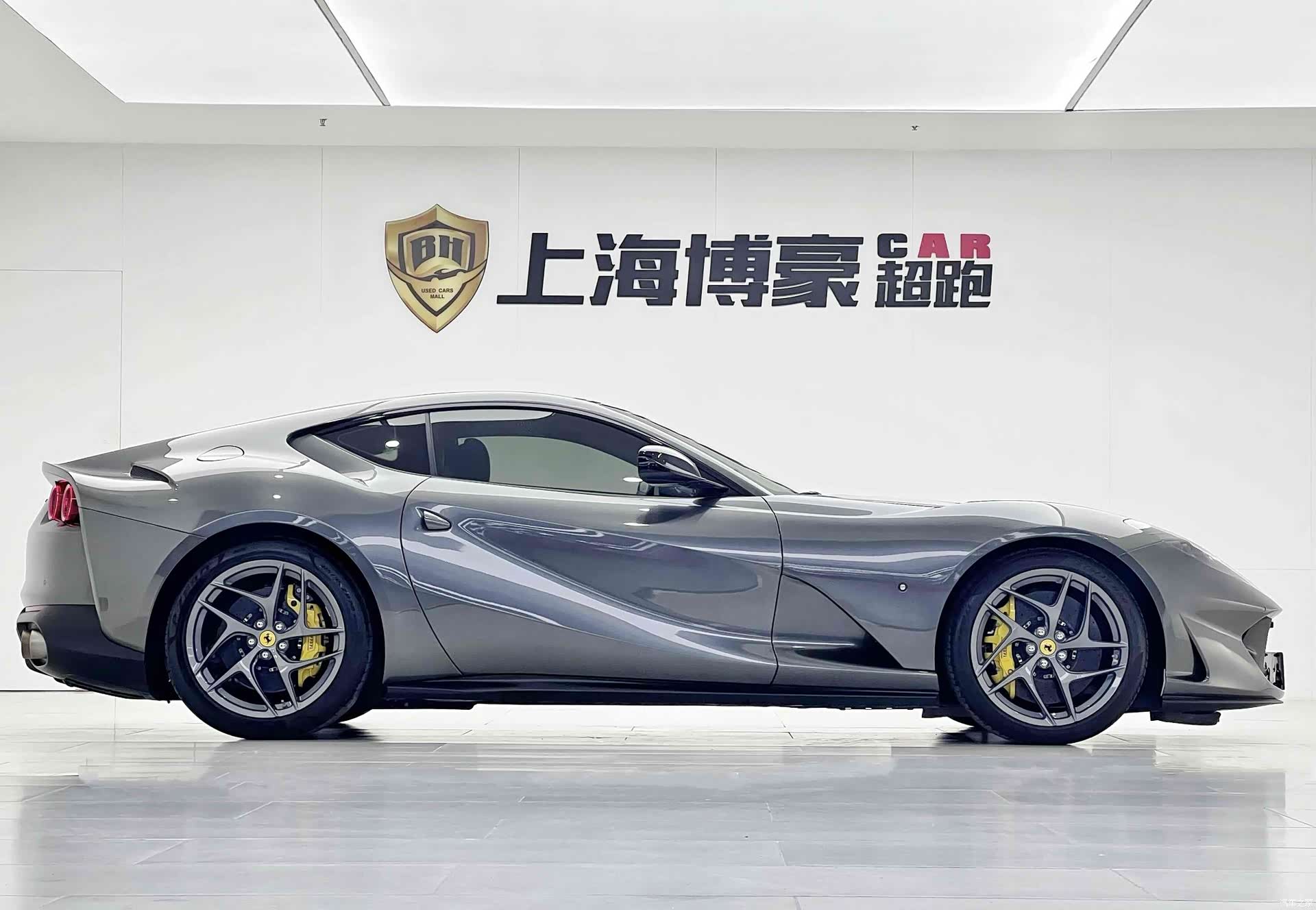 Ferrari 812, 2019 9