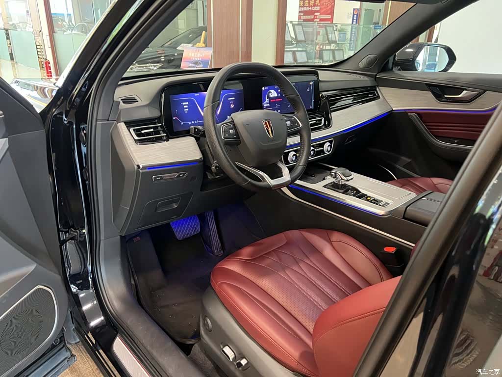 Hongqi HS5, 2024 6