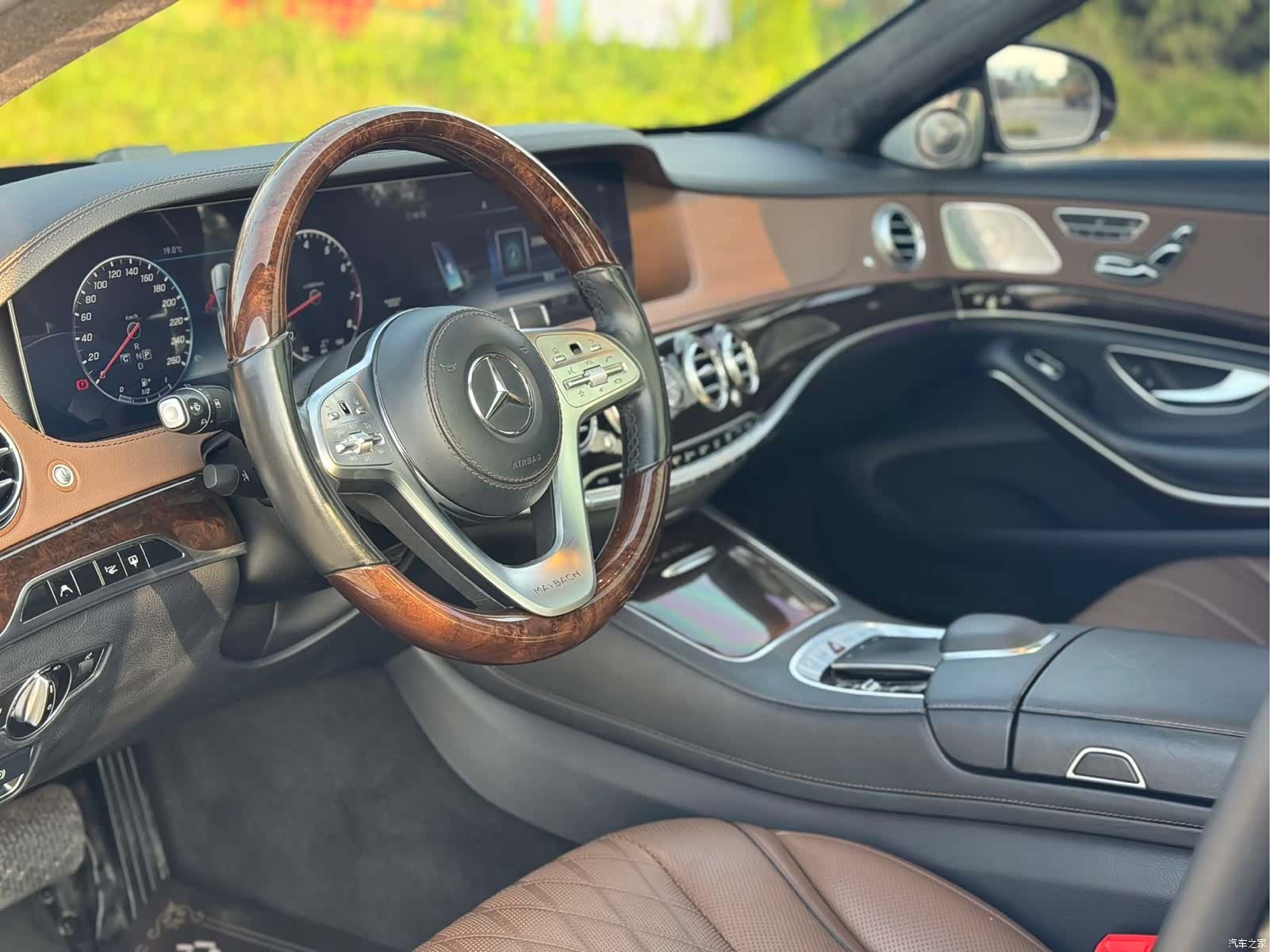 Maybach S-Class, 2019 все фото
