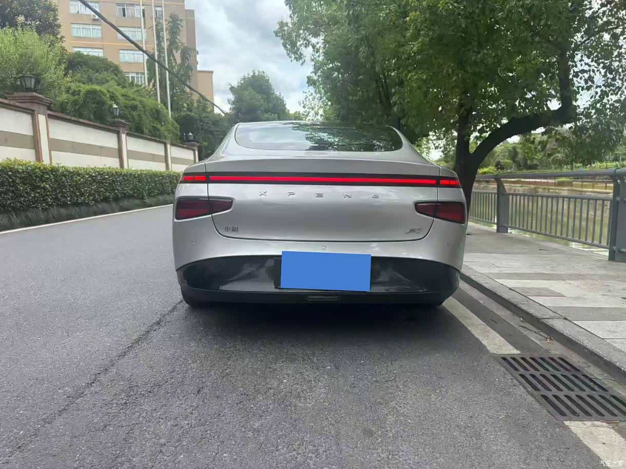 Xpeng P7, 2024 8