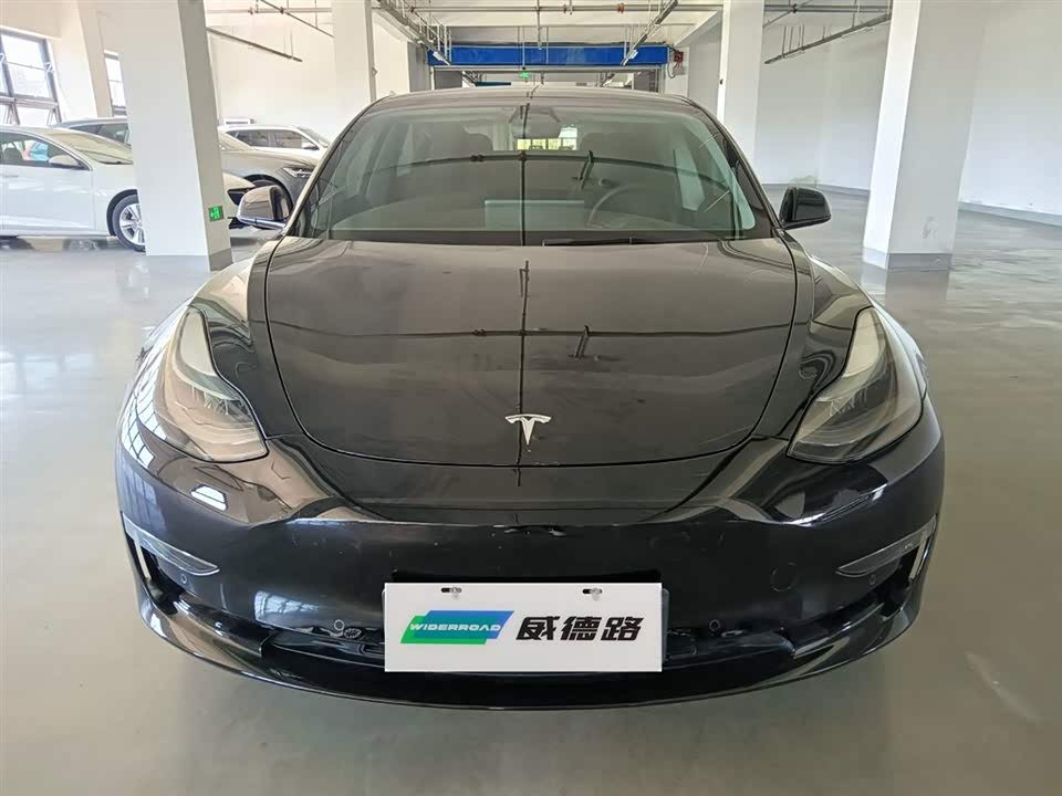 Tesla Model 3 Tesla Model 3