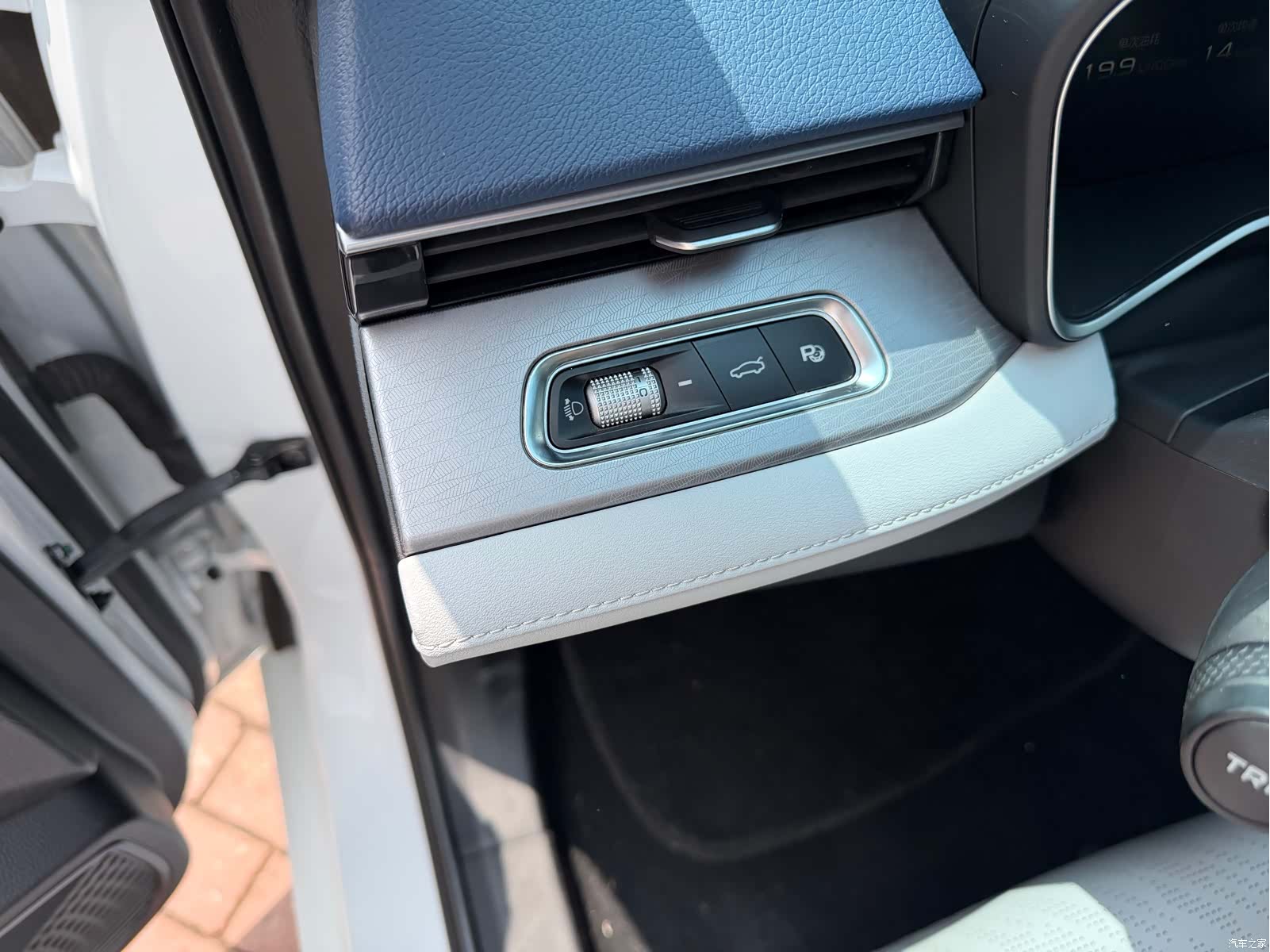 Geely Preface, 2021 12