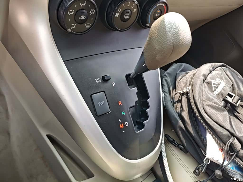 Toyota 180E, 2015 14
