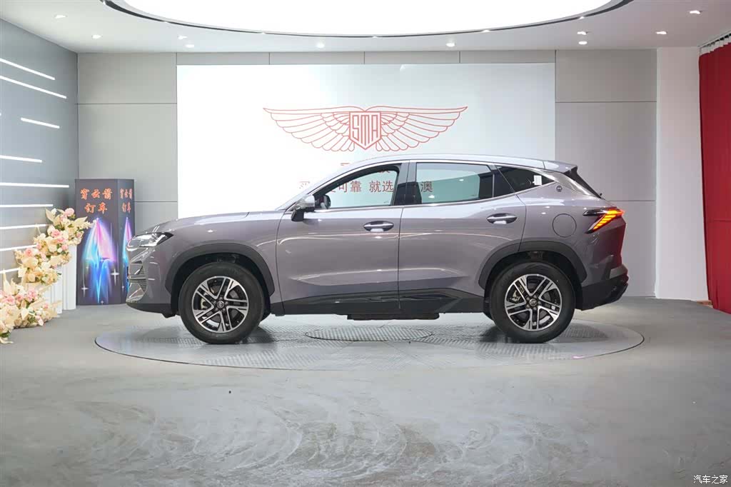 Jetour L6, 2025 2