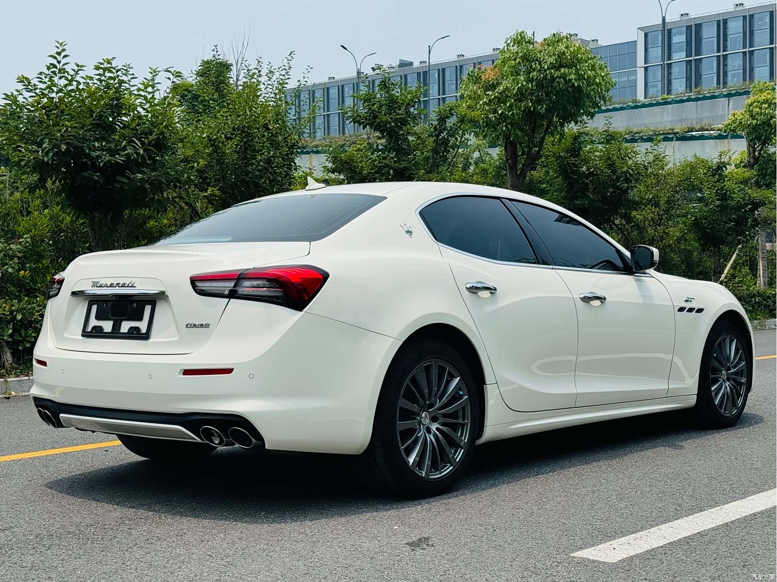 Maserati Ghibli, 2023 14
