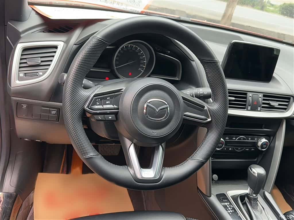 Mazda CX-4, 2019 7