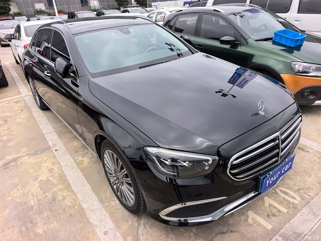 Mercedes-Benz E-Class, 2023 3