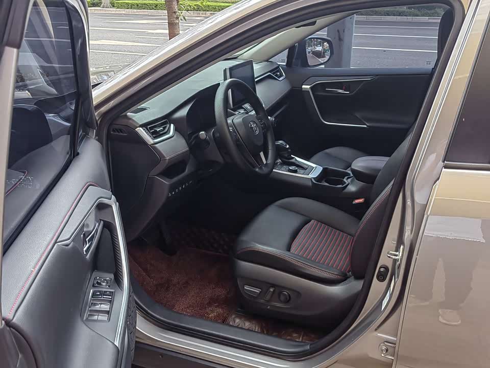 Toyota RAV4 Rongfang Dual Engine E+ Toyota RAV4 Rongfang Dual Engine E+