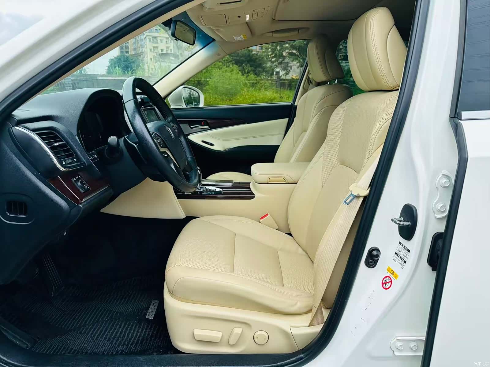 Toyota Crown, 2018 7