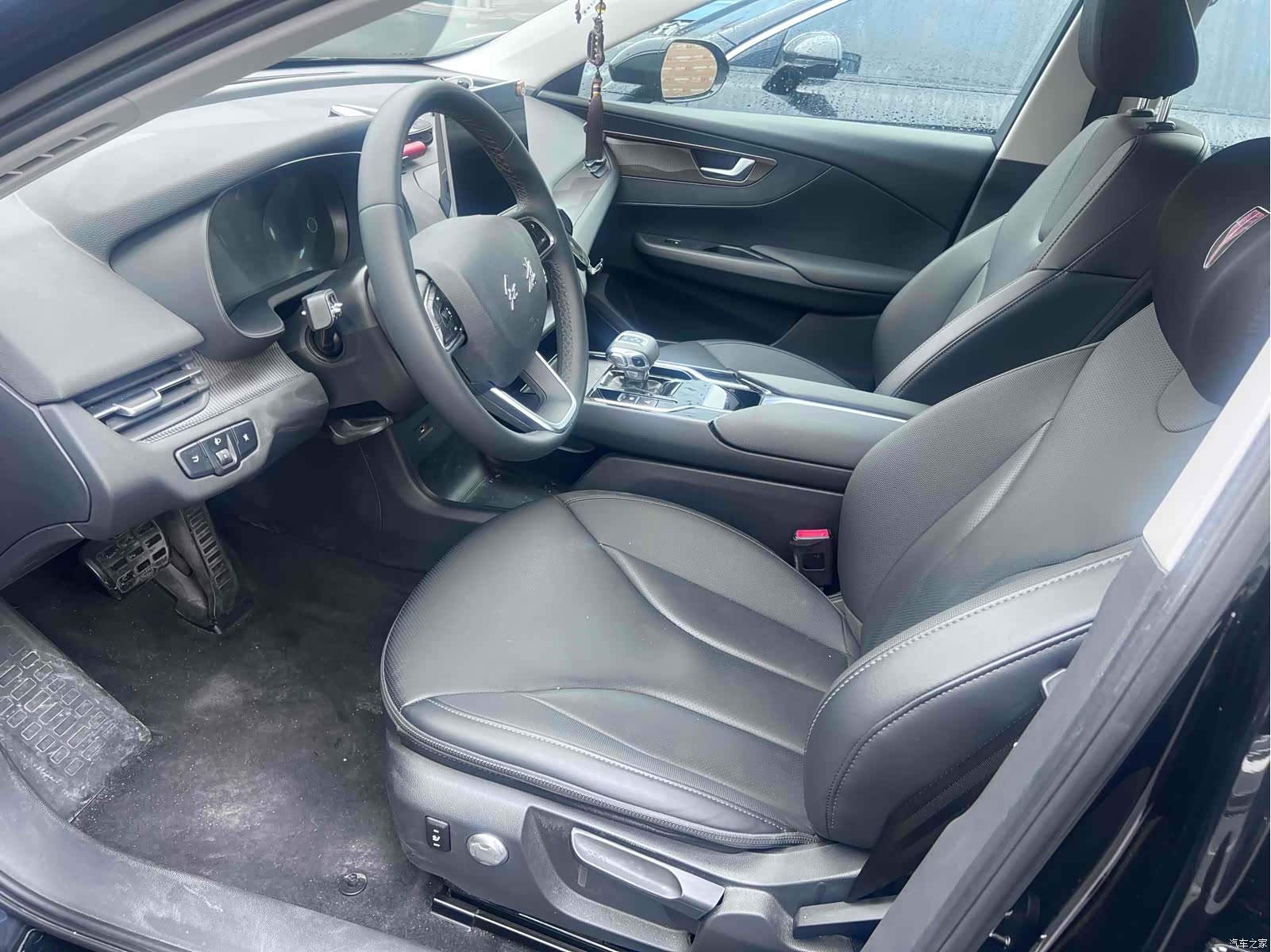 Hongqi QM5, 2024 11
