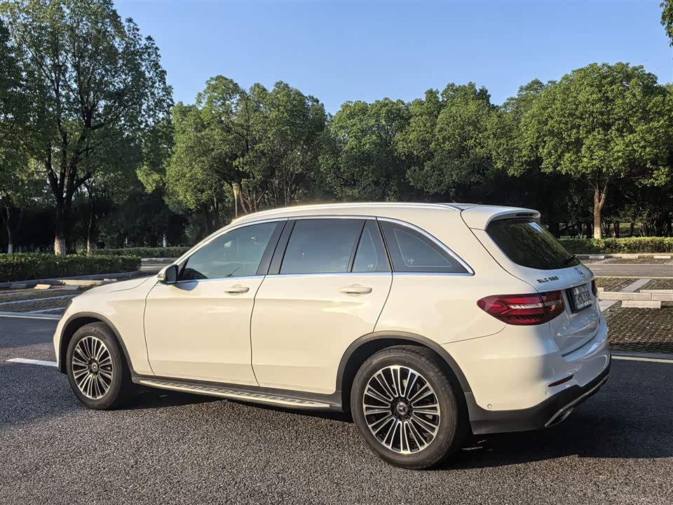 Mercedes-Benz GLC Mercedes-Benz GLC