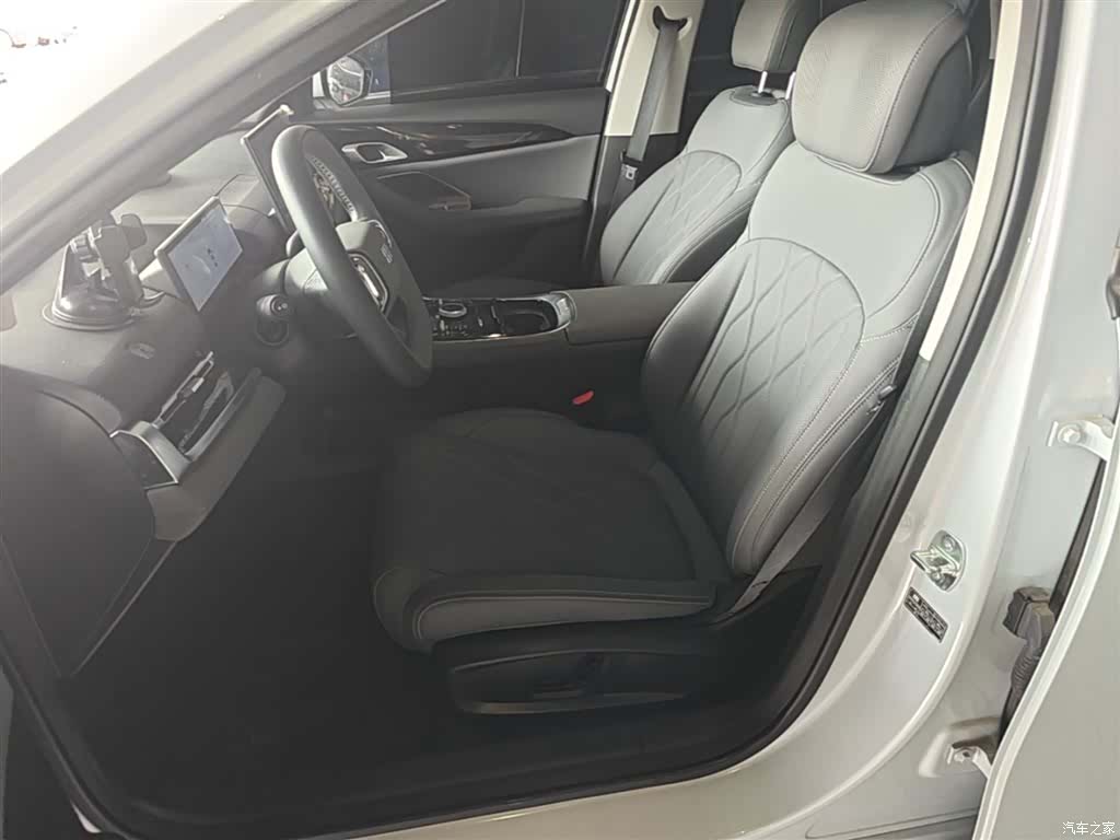 Geely A7, 2025 15