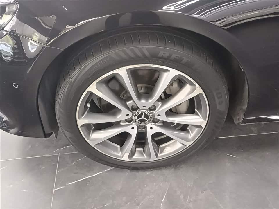 Mercedes-Benz E-class Mercedes-Benz E-class