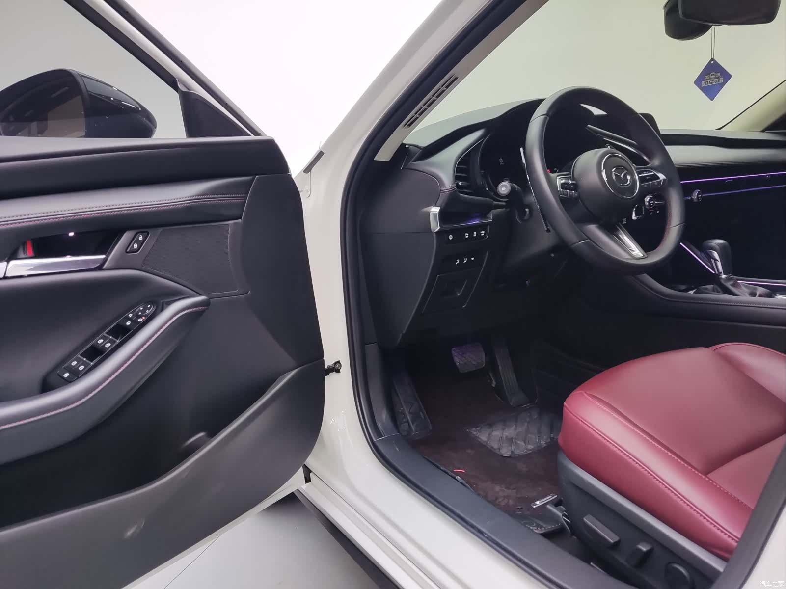 Mazda Mazda3, 2023 7