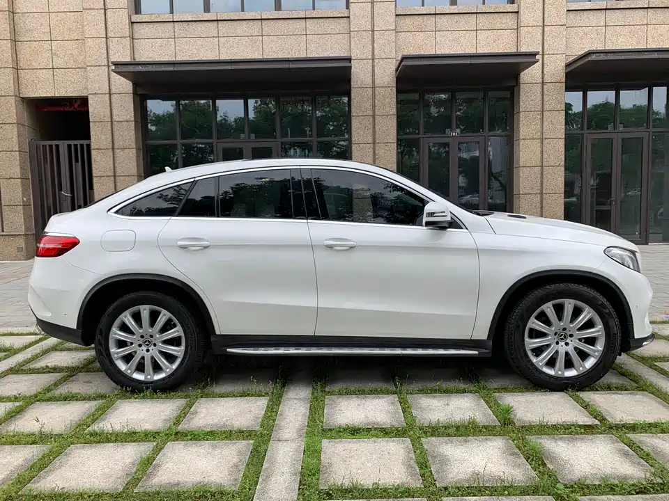 Mercedes-Benz GLE coupe