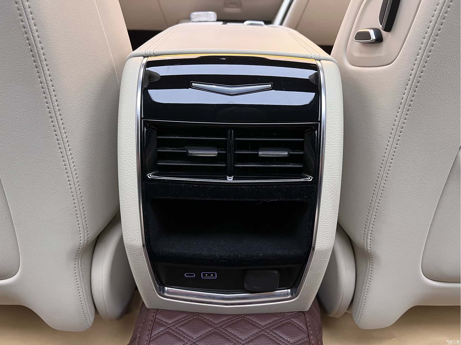 Cadillac CT6, 2024 28