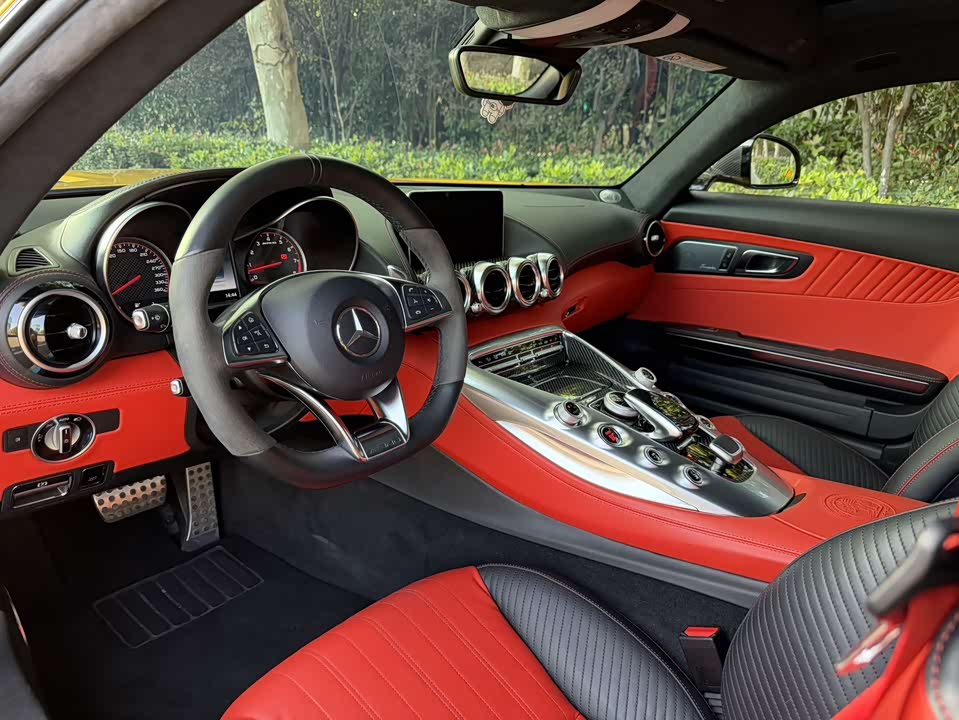 Mercedes-Benz AMG GT