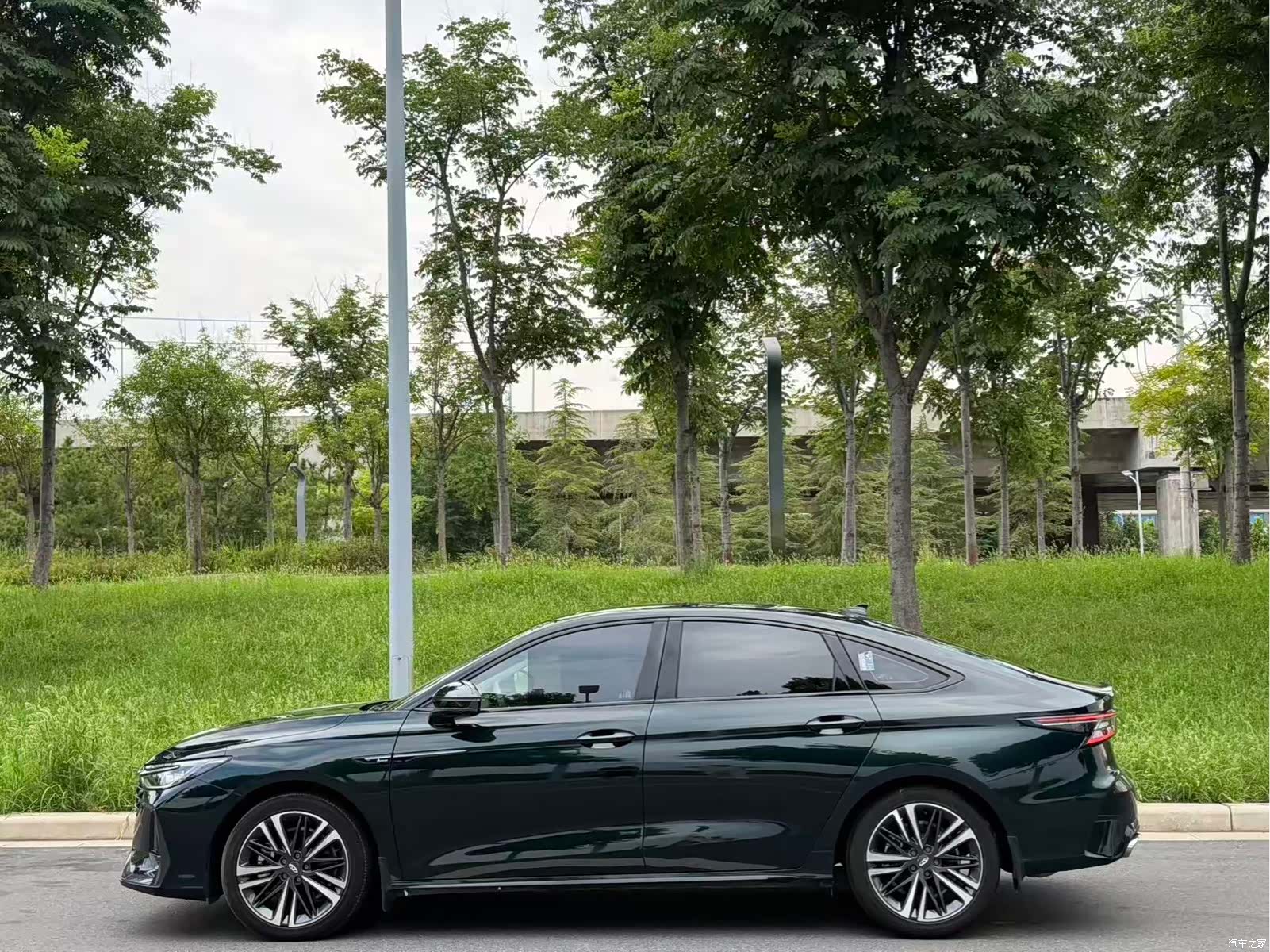 Chery Arrizo 8, 2023 3