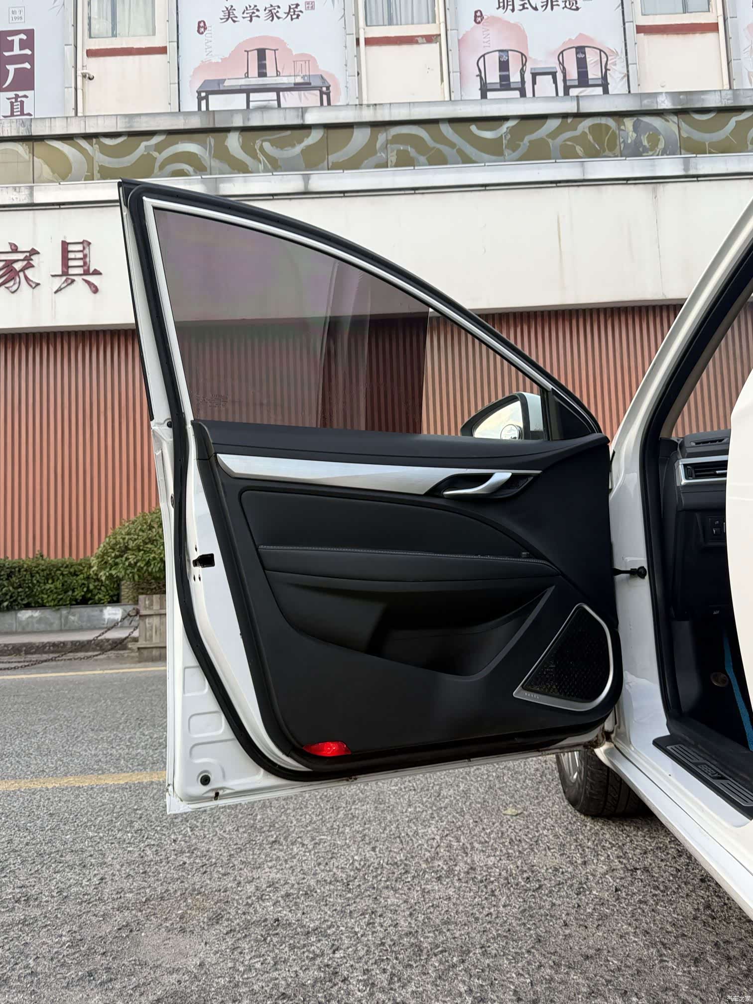 Geely Emgrand, 2019 16