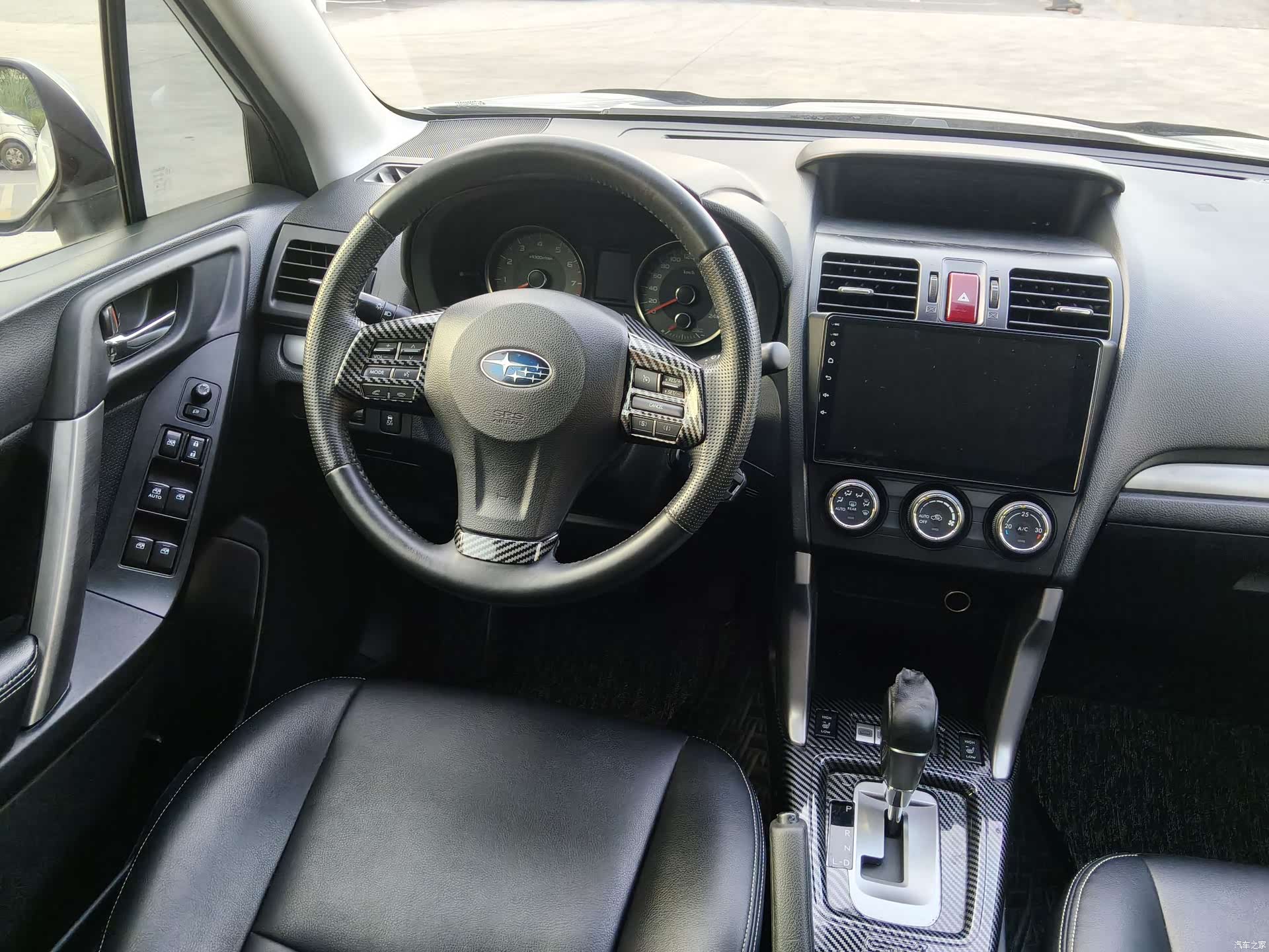 Subaru Forester, 2013 все фото