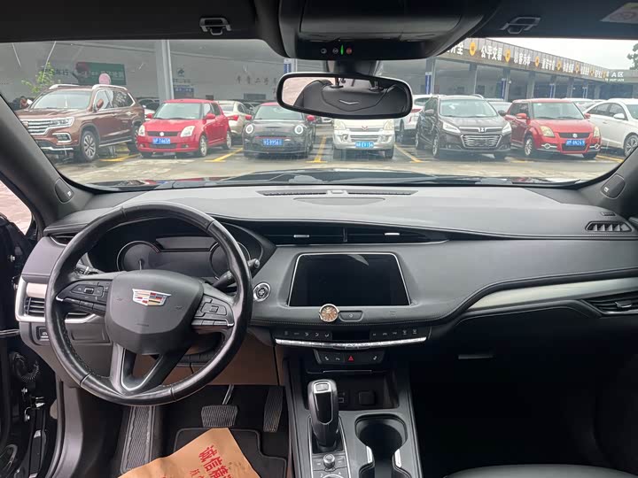 Cadillac XT4 2018 28T liang qu Leading