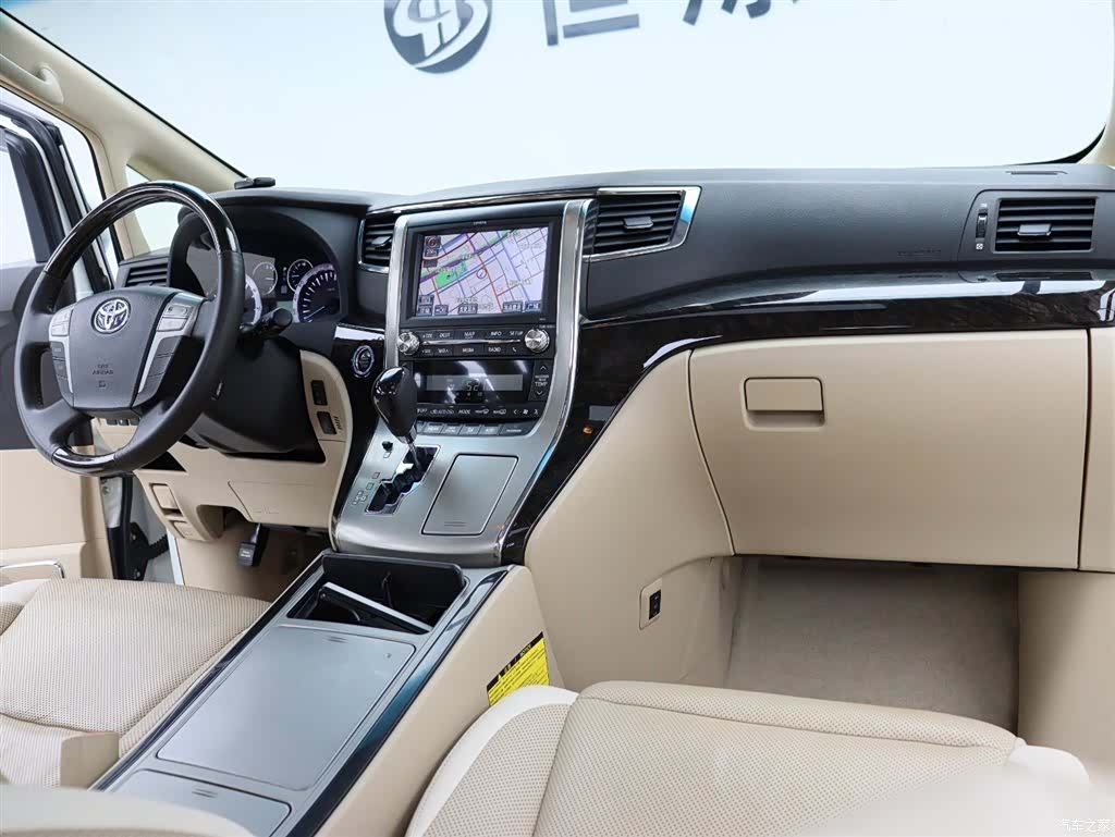 Toyota Alphard, 2015 22