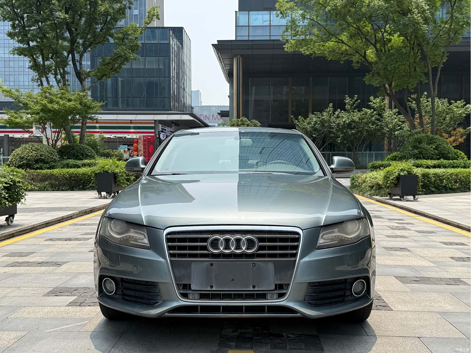 Audi A4L, 2011 2