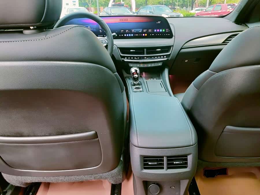Cadillac CT5 2025, фото 22