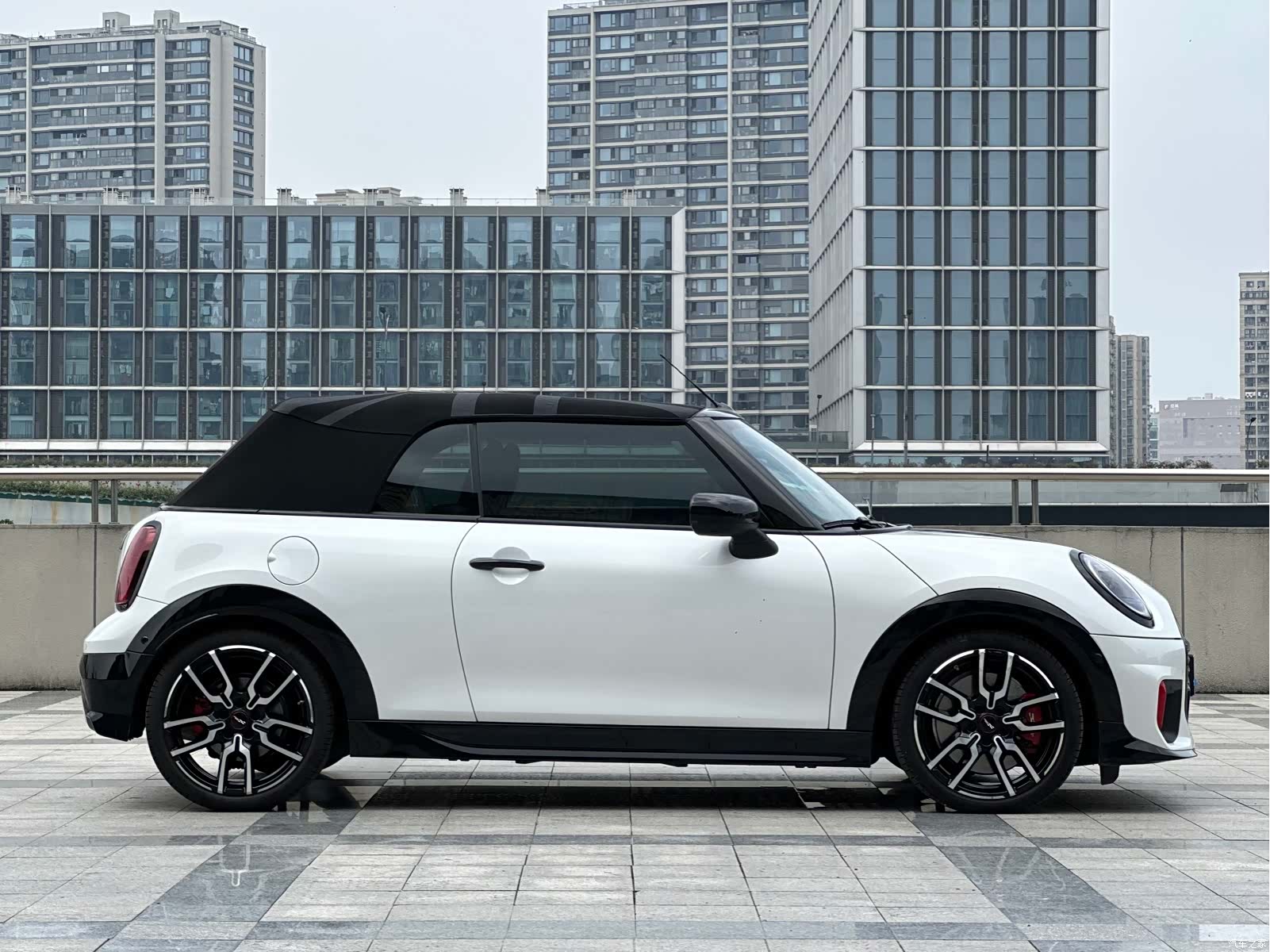 Mini Cooper, 2026 8