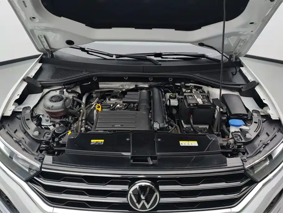 Volkswagen T-ROC exploring Songs