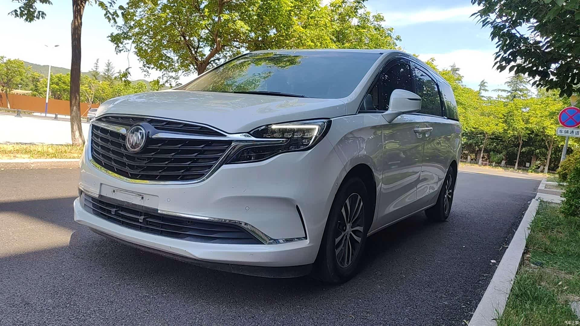 Buick GL8, 2021 2