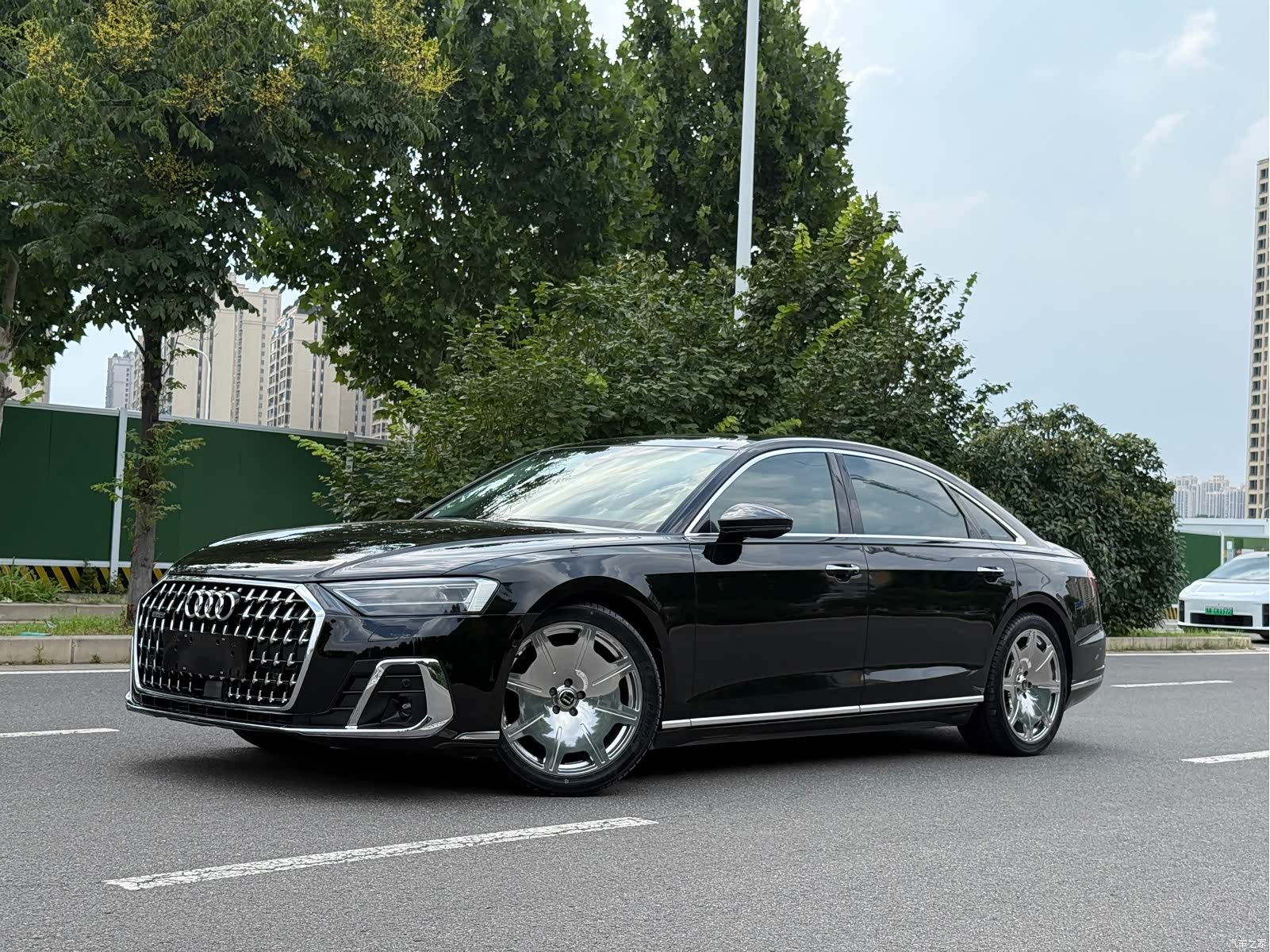 Audi A8L, 2021 1