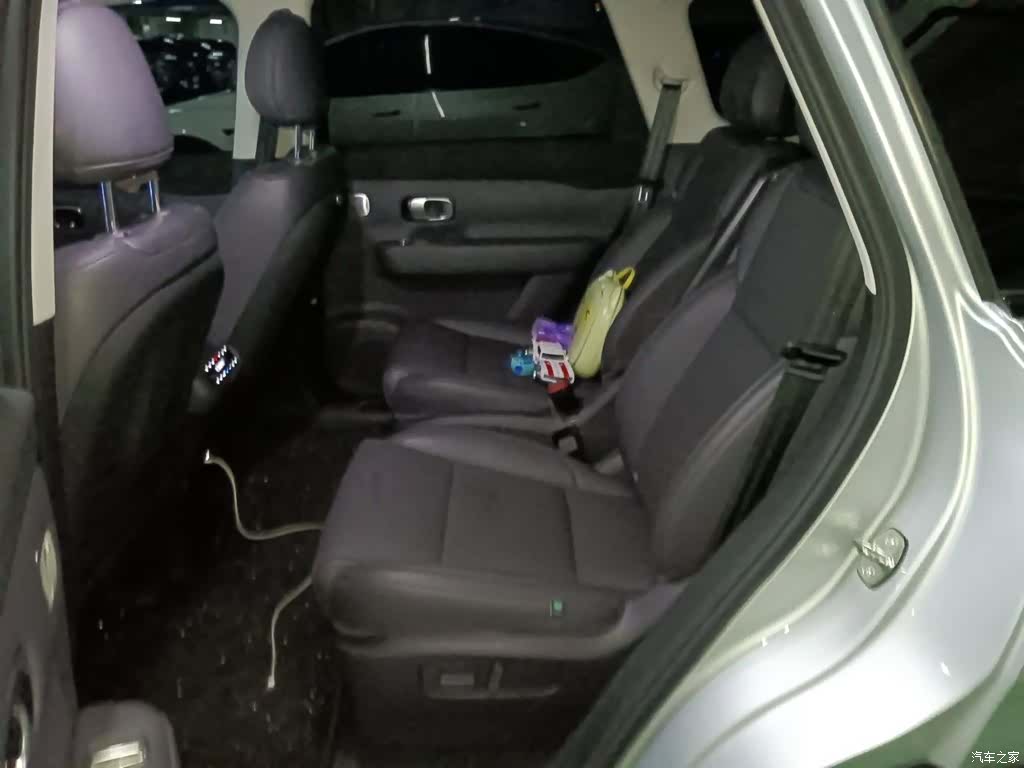 Leapmotor C16, 2024 13