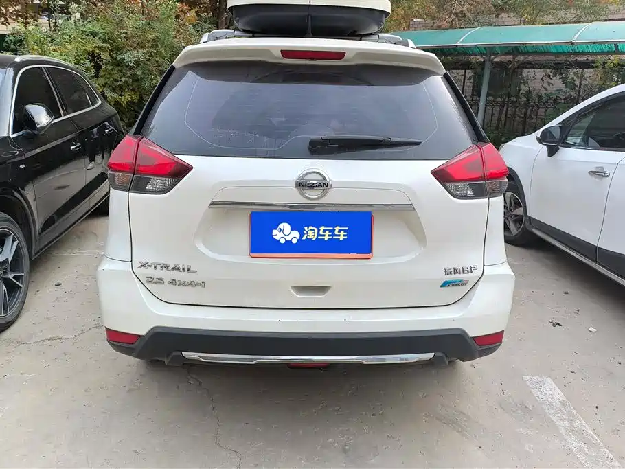 Nissan Qijun