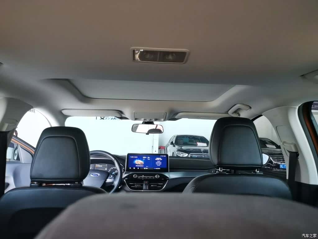 Ford Focus, 2020 18