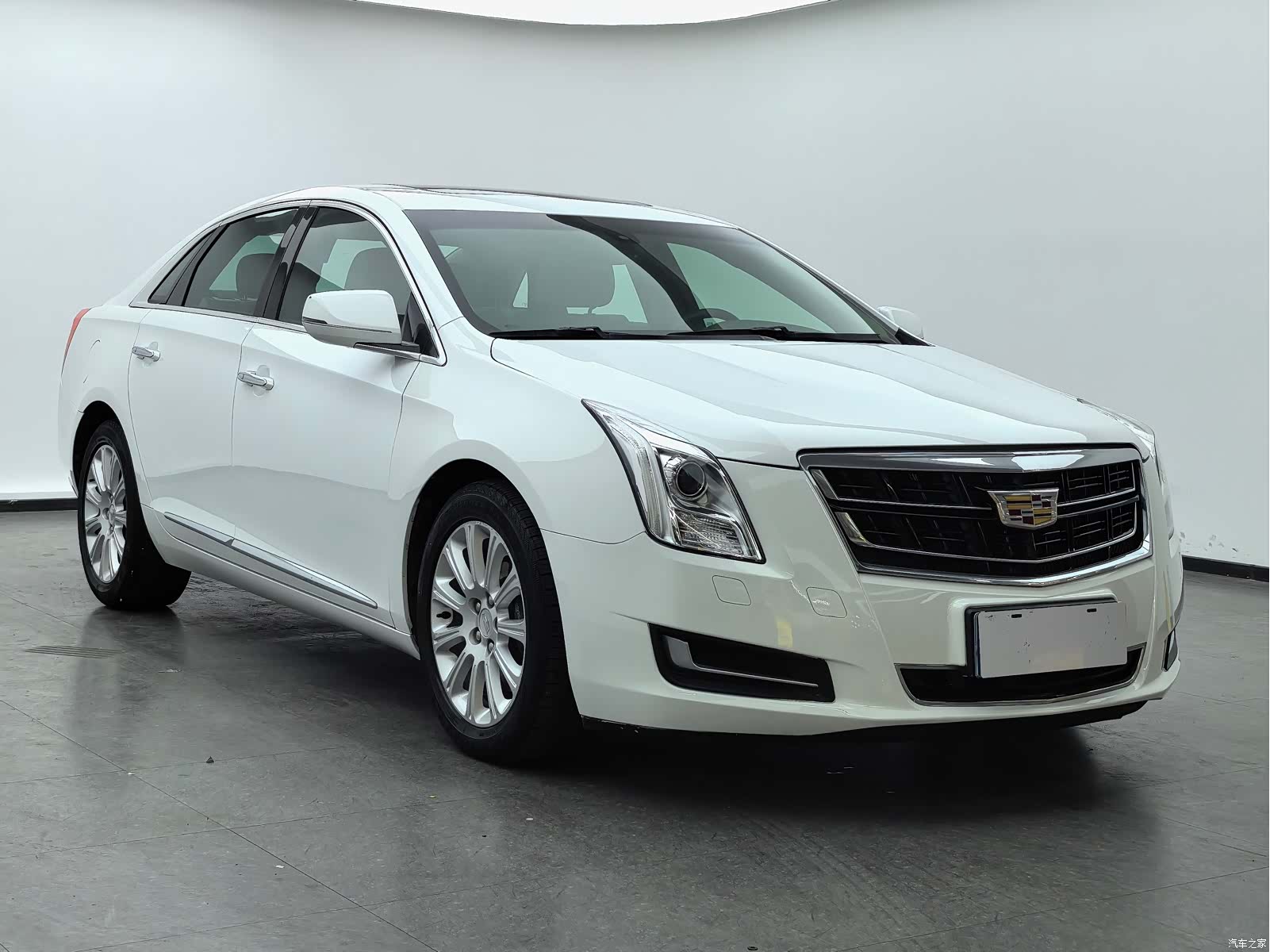Cadillac XTS, 2017 3