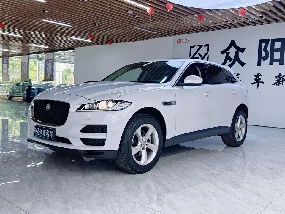 Jaguar F-PACE