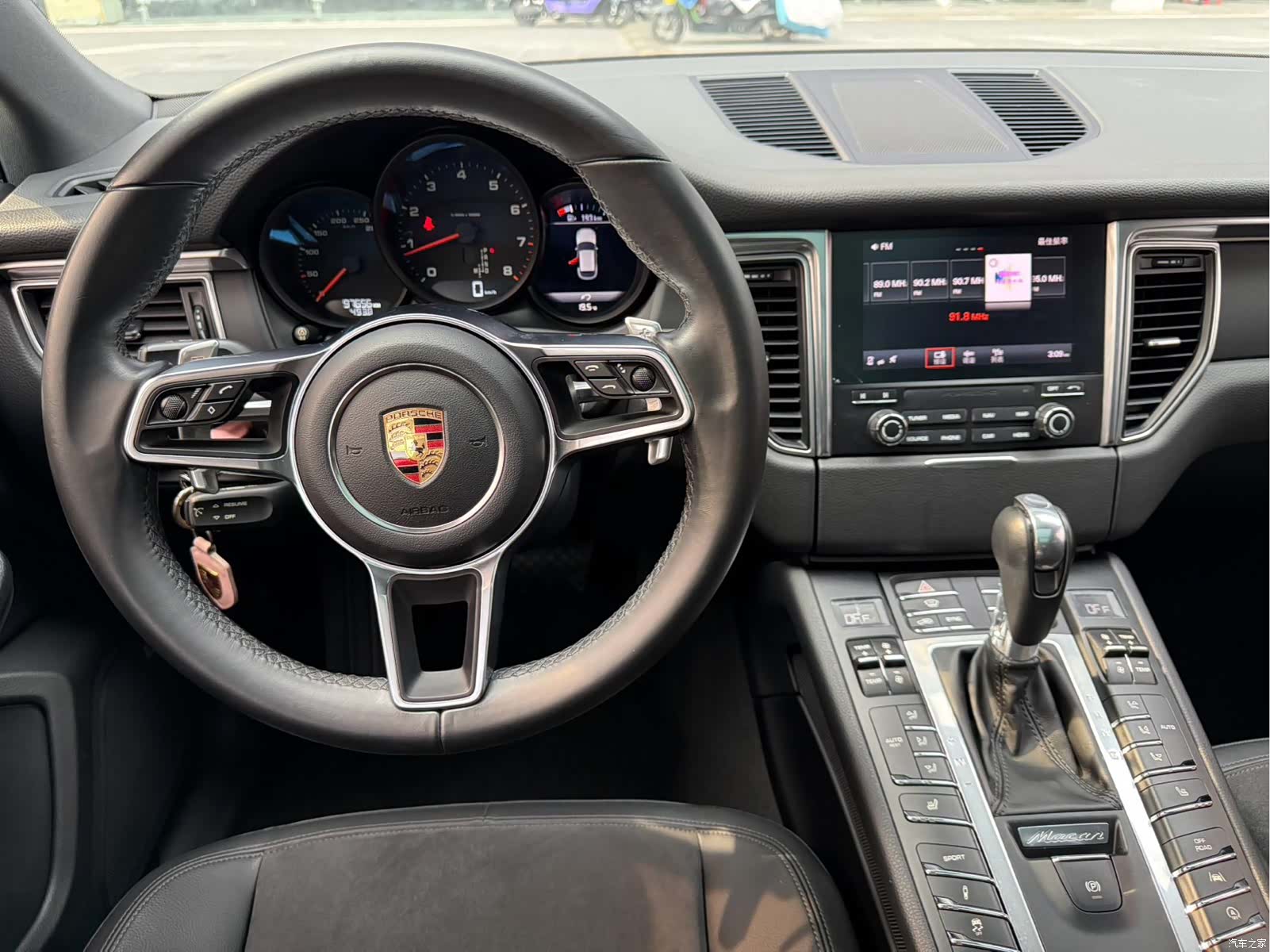 Porsche Macan, 2017 11