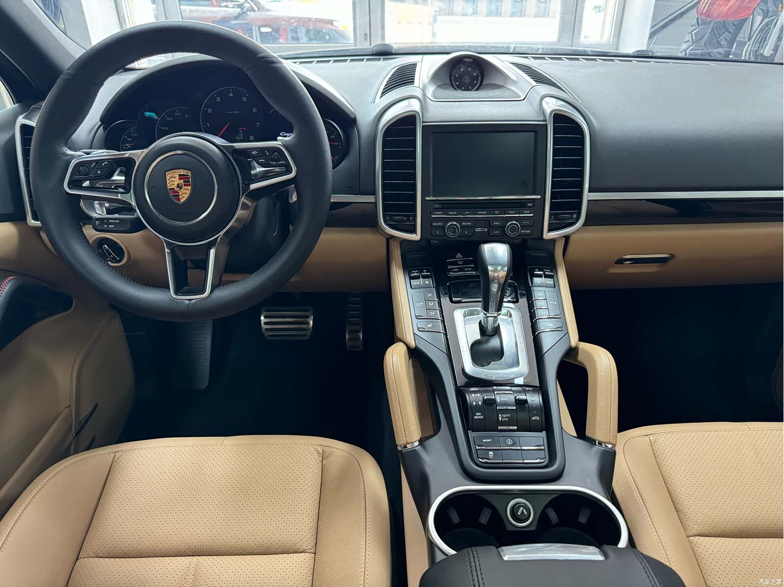 Porsche Cayenne, 2015 23